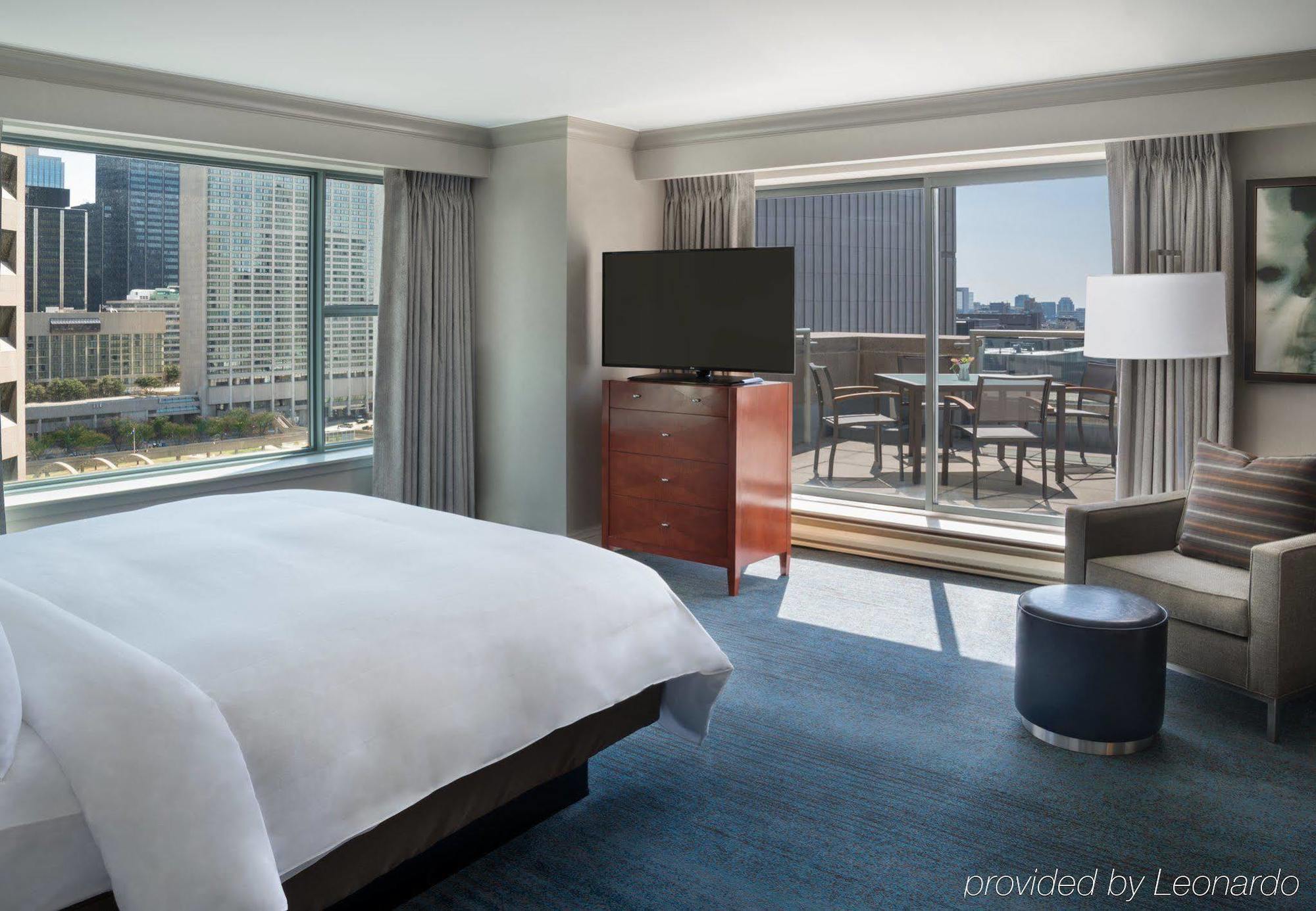 Hotel Marriott Downtown At Cf Eaton Centre